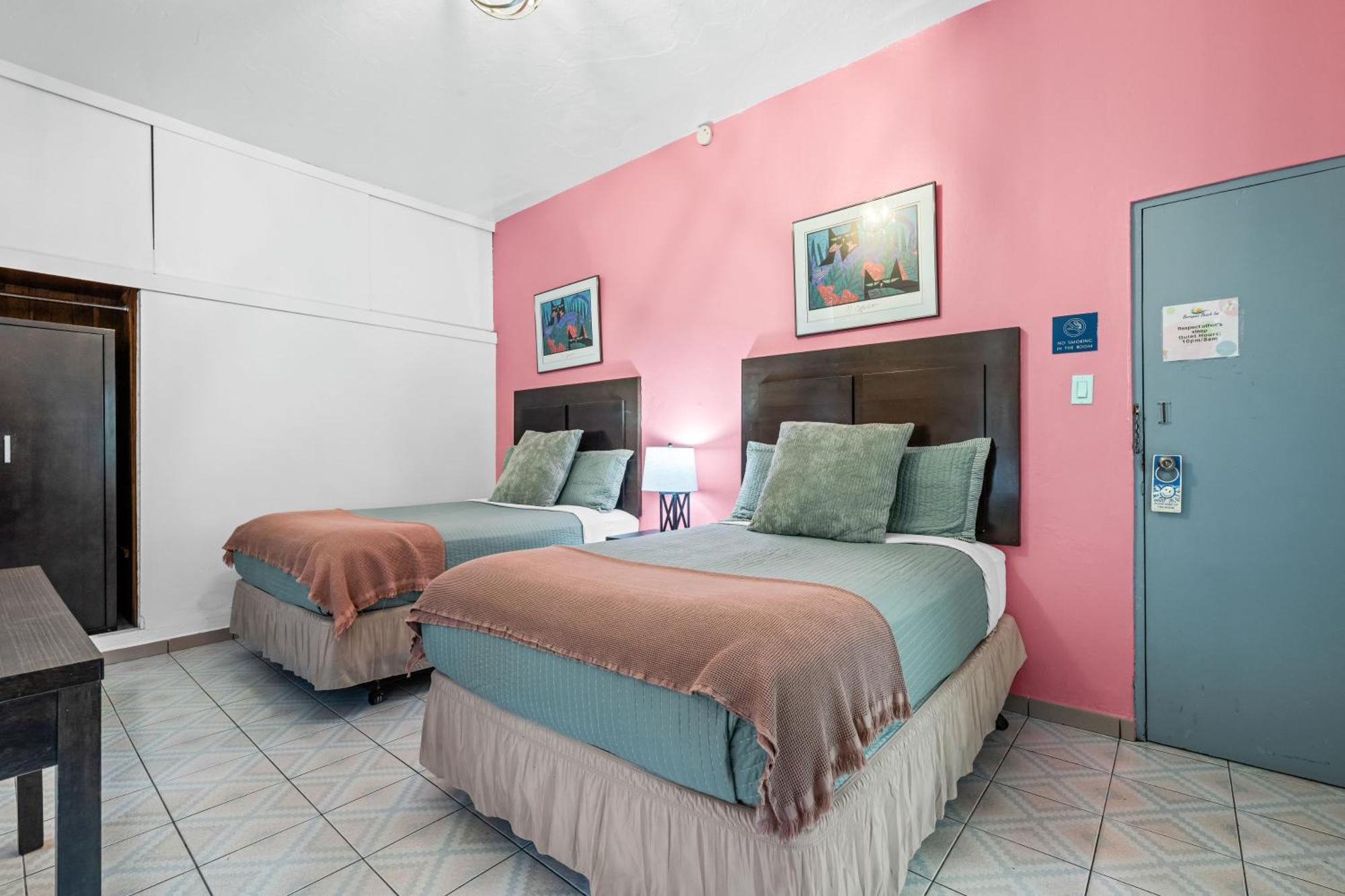 Borinquen Beach Inn San Juan Exterior foto